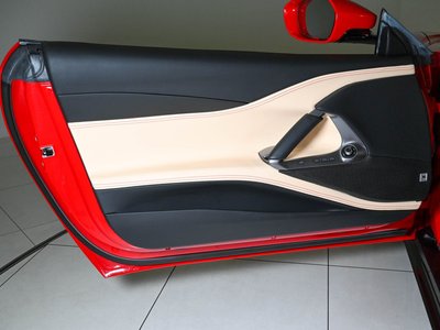 2020 Ferrari 812 SUPERFAST — миниатюра 14