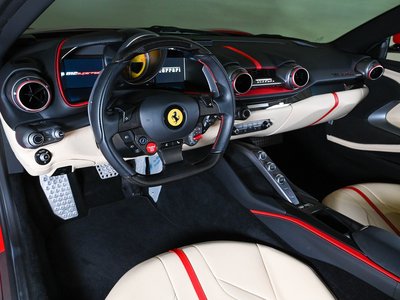 2020 Ferrari 812 SUPERFAST 照片 3
