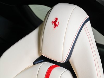 2020 Ferrari 812 SUPERFAST — миниатюра 24