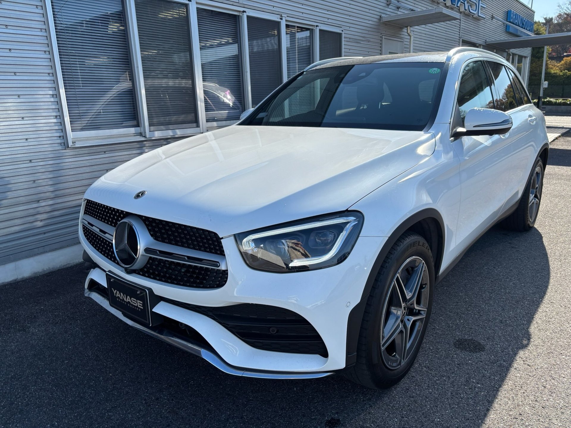 MERCEDES-BENZ GLC - View 1