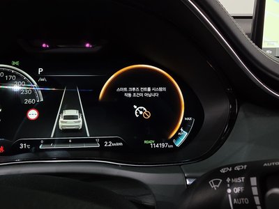 2022 Genesis ELECTRIFIED GV70 thumbnail 27