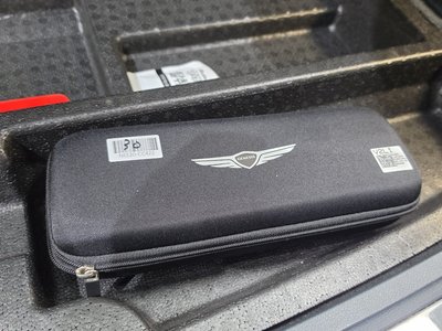 2022 Genesis ELECTRIFIED GV70 thumbnail 38
