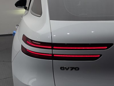 2022 Genesis ELECTRIFIED GV70 photo 10
