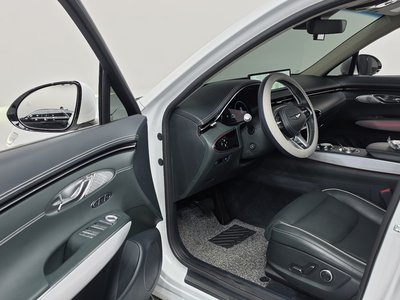 2022 Genesis ELECTRIFIED GV70 thumbnail 13
