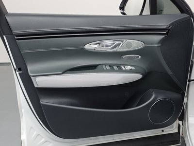 2022 Genesis ELECTRIFIED GV70 thumbnail 14