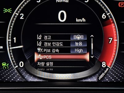 2022 Lexus LS thumbnail 28