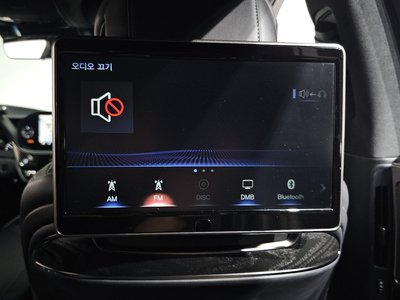 2022 Lexus LS thumbnail 40
