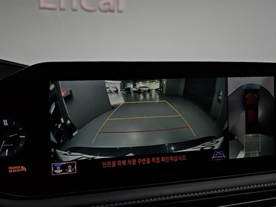 2022 Lexus LS thumbnail 22