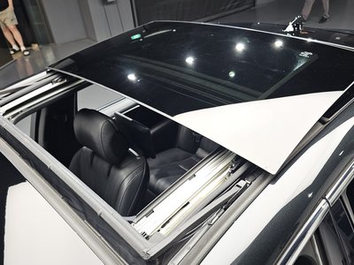 2022 Lexus LS thumbnail 43
