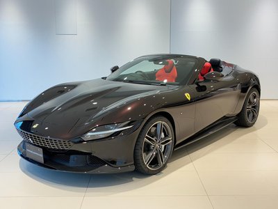 FERRARI ROMA SPIDER