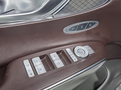 2021 Genesis GV70 thumbnail 12