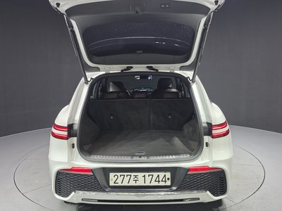 2021 Genesis GV70 thumbnail 20