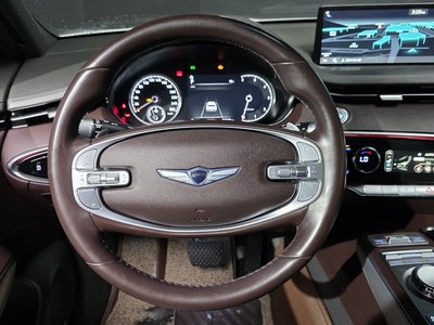 2021 Genesis GV70 thumbnail 14