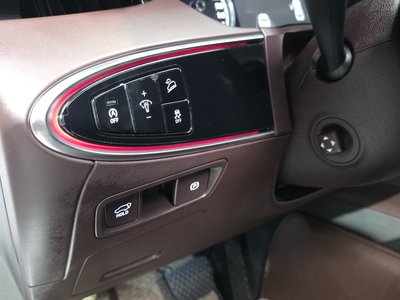 2021 Genesis GV70 thumbnail 13
