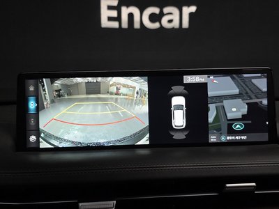 2021 Genesis GV70 thumbnail 16