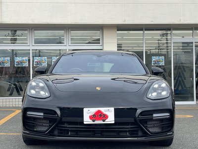 PORSCHE PANAMERA - 3