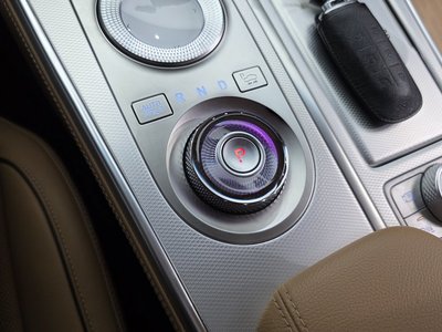 صورة 9 لـ 2020 Genesis GV80