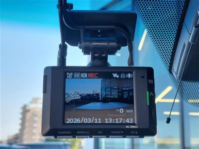 TOYOTA LAND CRUISER 300 - 9