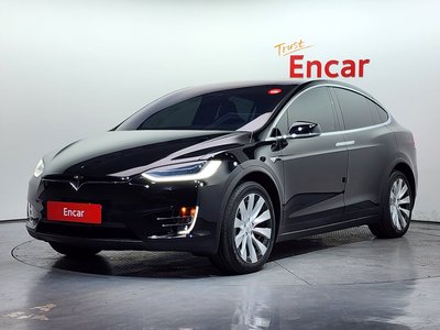 TESLA MODEL X - 1