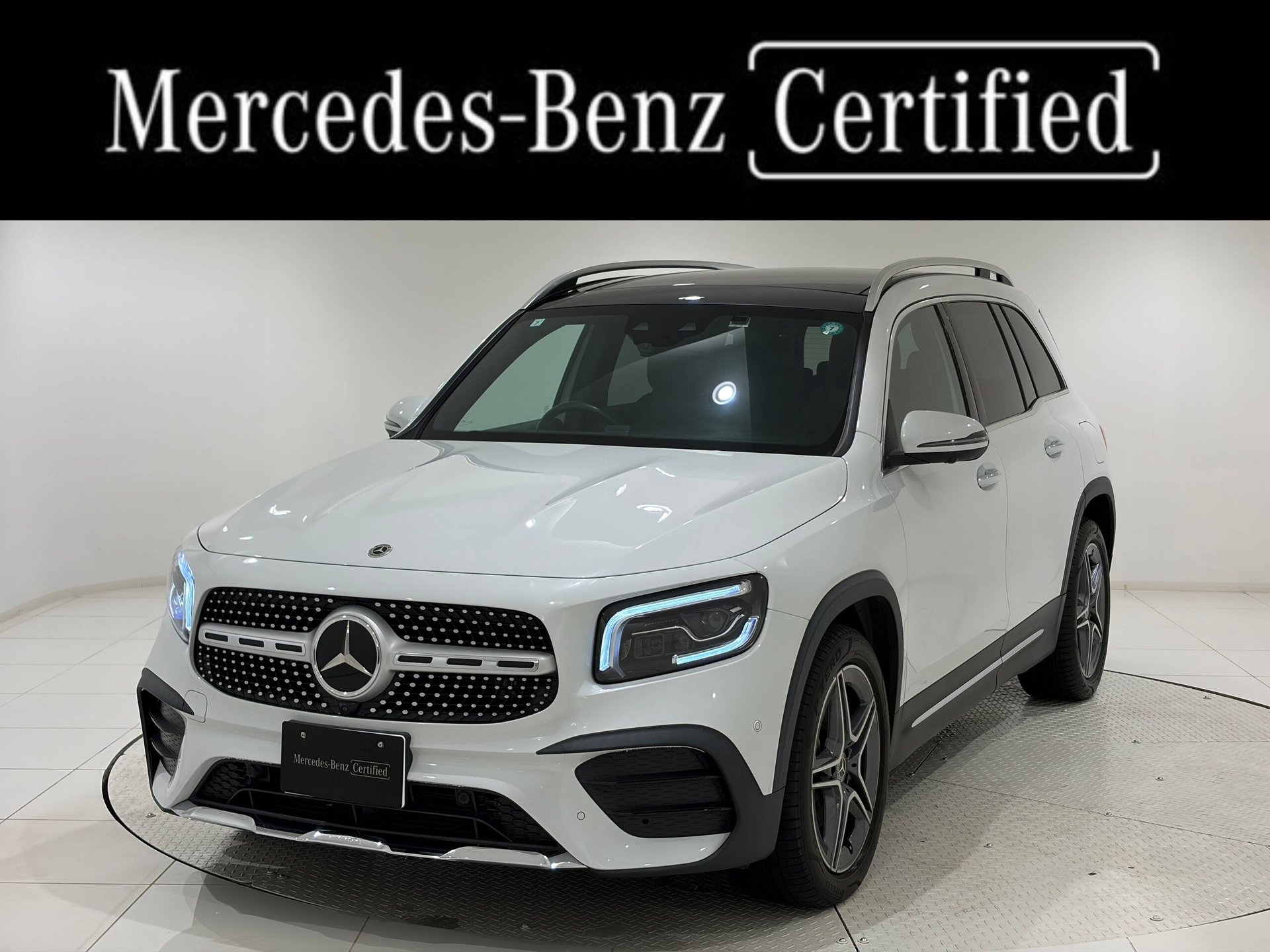 MERCEDES-BENZ GLB - View 1