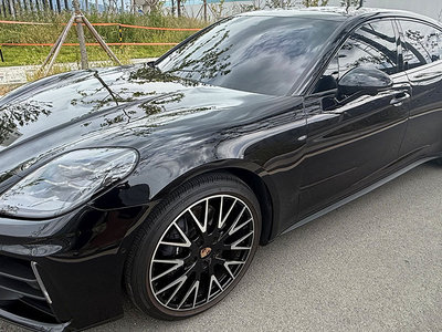 PORSCHE PANAMERA - 5