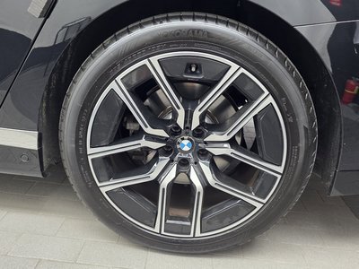 BMW 7 SERIES - 8