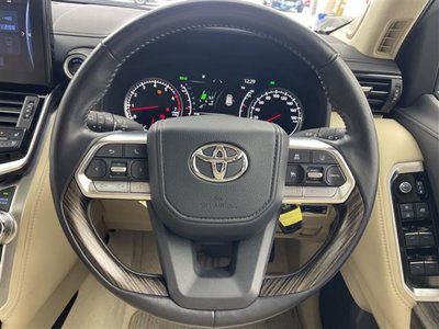 TOYOTA LAND CRUISER 300 - 2