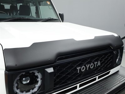 TOYOTA LAND CRUISER 70 - 7