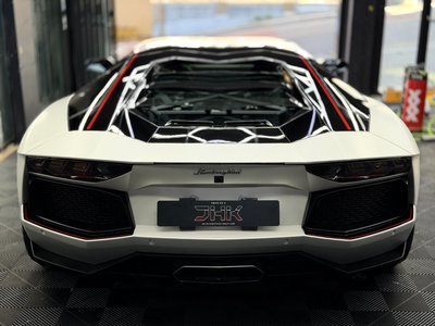 LAMBORGHINI AVENTADOR - 3