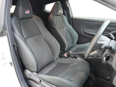 2026 Toyota GR YARIS — фото 10