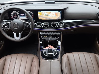 MERCEDES-BENZ E-CLASS - 5