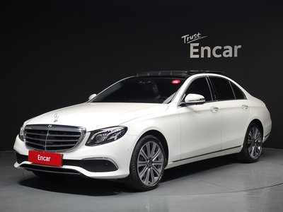 MERCEDES-BENZ E-CLASS - 1