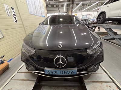 MERCEDES-BENZ EQE