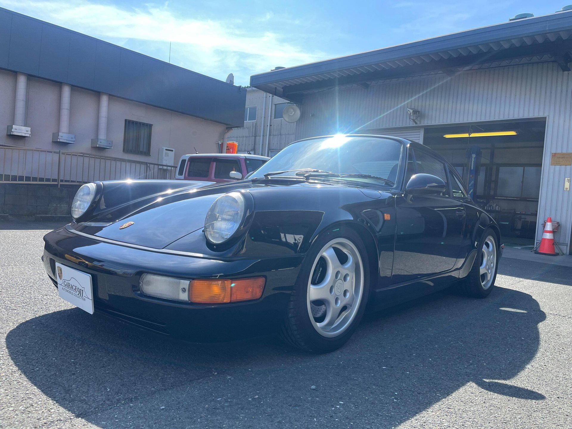 PORSCHE 911 - View 1