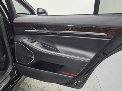 صورة مصغرة 15 لـ 2020 Genesis G90