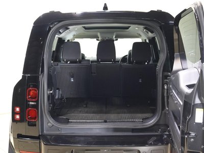 LAND ROVER DEFENDER - 8