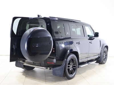 LAND ROVER DEFENDER - 9