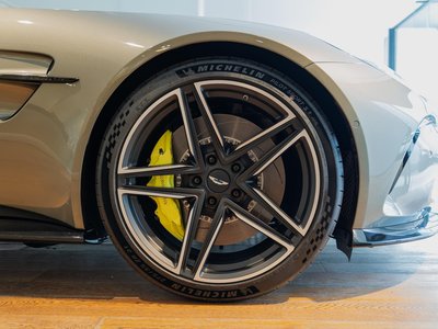 صورة 8 لـ 2026 Aston Martin VANTAGE