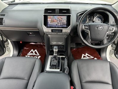 TOYOTA LAND CRUISER PRADO - 10