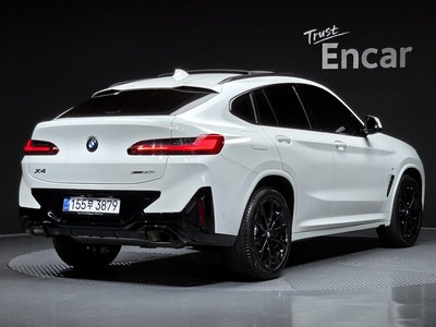 صورة 4 لـ 2025 BMW X4