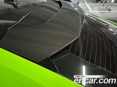 LAMBORGHINI URUS - 10