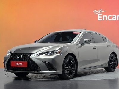 2024 LEXUS ES 照片 1