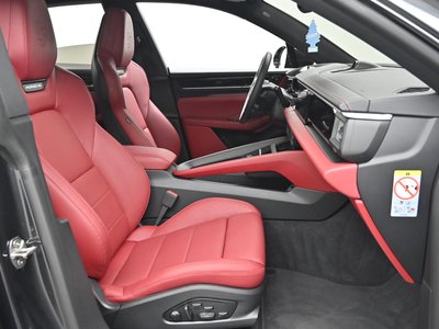 صورة 10 لـ 2025 Porsche MACAN