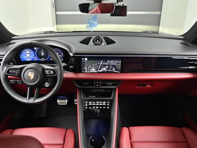 صورة 4 لـ 2025 Porsche MACAN