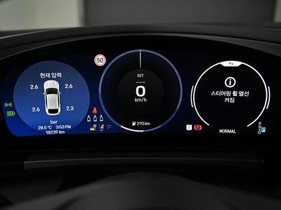 صورة 8 لـ 2025 Porsche MACAN