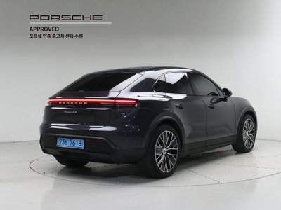 صورة 5 لـ 2025 Porsche MACAN