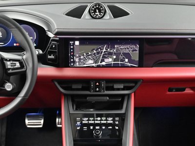 2025 Porsche MACAN thumbnail 14