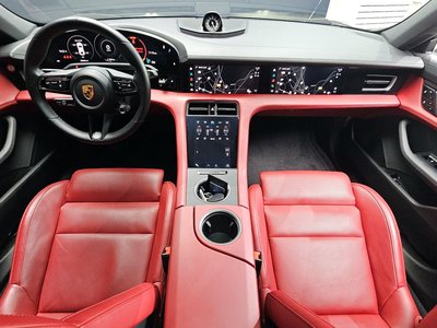 PORSCHE TAYCAN - 5