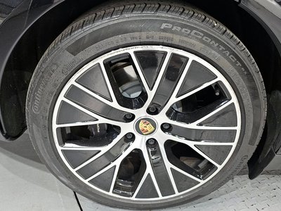 PORSCHE TAYCAN - 6