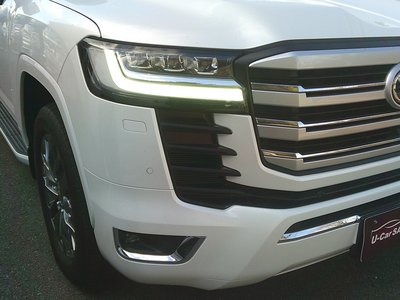 TOYOTA LAND CRUISER 300 - 9